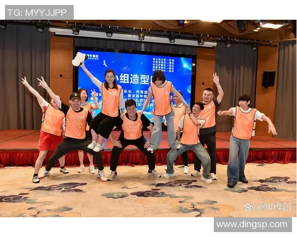 成都街舞队与深圳街舞队赛后复盘探讨团队协作的成功与不足之处